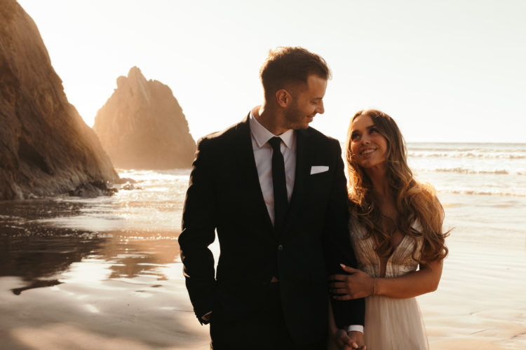 wedding photo bride and groom canon Beach